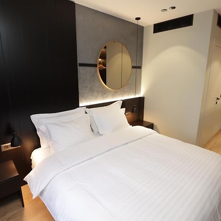 Gremmy Boutique Hotel Тирана Экстерьер фото