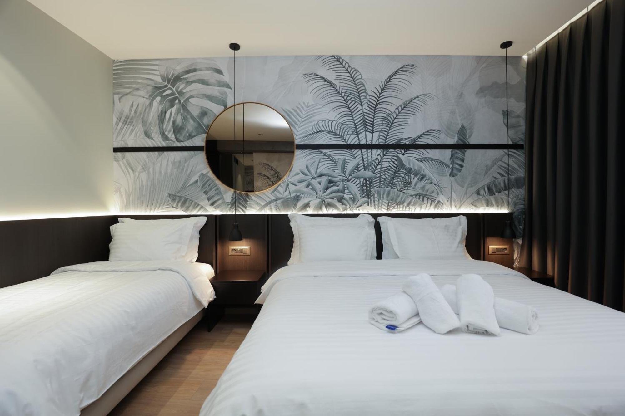 Gremmy Boutique Hotel Тирана Экстерьер фото