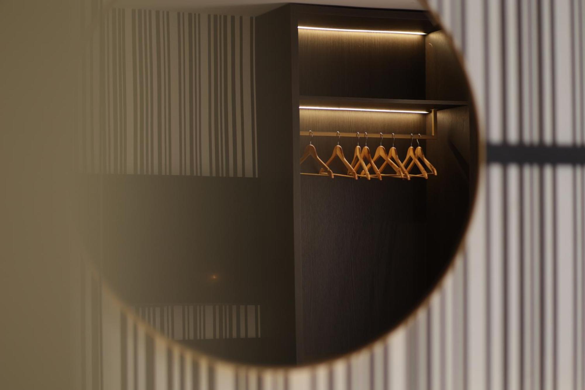Gremmy Boutique Hotel Тирана Экстерьер фото